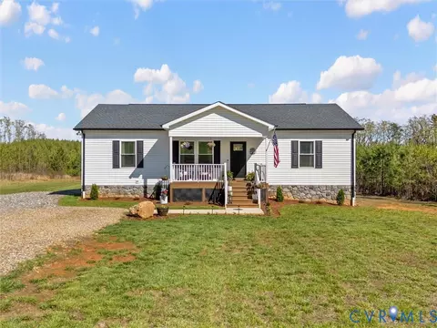 3630 Trent Hatchery Rd, Appomattox, VA 24522