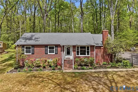 6800 Westcott Dr, Richmond, VA 23225