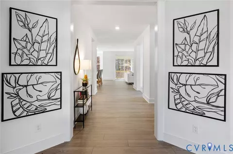 Entry Way - 11183 Pinewild Dr, Providence Forge, VA 23140 photo 2 of 6