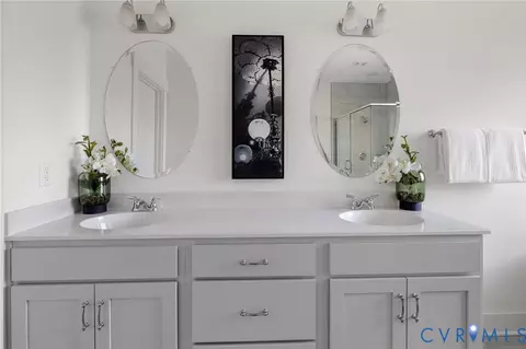 Bath - 11183 Pinewild Dr, Providence Forge, VA 23140 photo 2 of 5