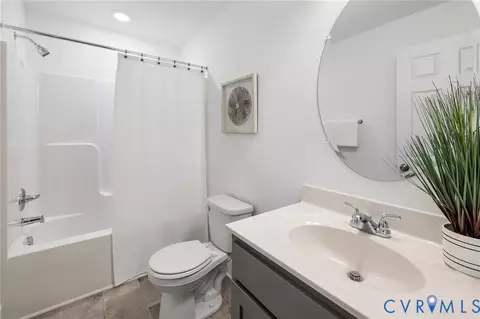 Bath - 11183 Pinewild Dr, Providence Forge, VA 23140 photo 4 of 5