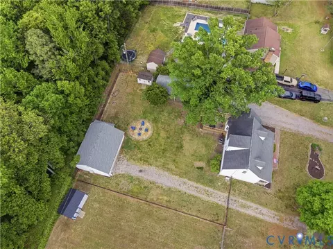 View/Area - 20108 Eugene Dr, Sutherland, VA 23885 photo 2 of 5