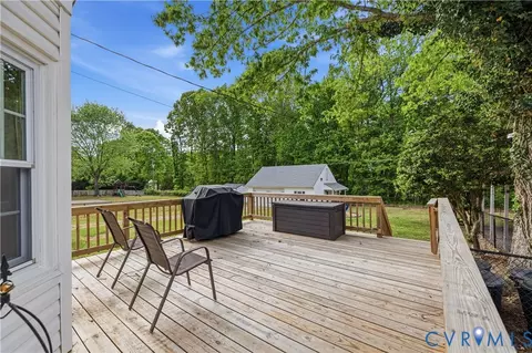 Exterior - 20108 Eugene Dr, Sutherland, VA 23885 photo 3 of 8
