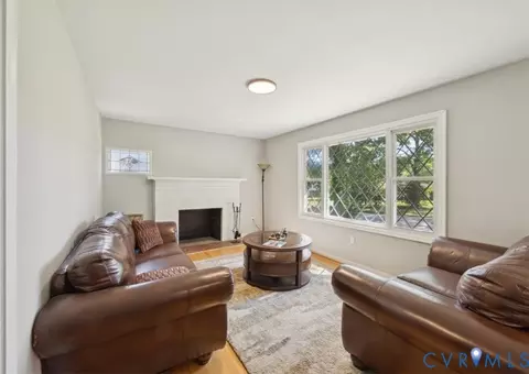 Living - 112 Webster Rd, Sandston, VA 23150 photo 2 of 4