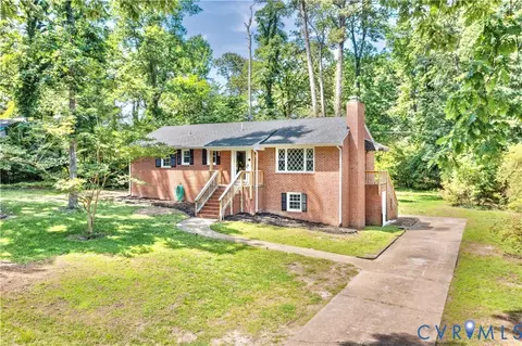 112 Webster Rd, Sandston, VA 23150