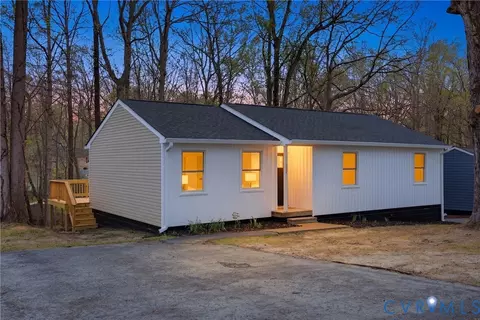 3802 Brandywine Dr, Hopewell, VA 23860