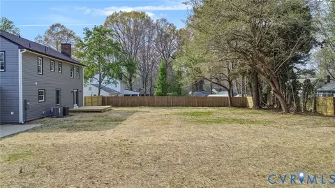 Exterior - 4520 Crossgate Rd, Chester, VA 23831 photo 3 of 4