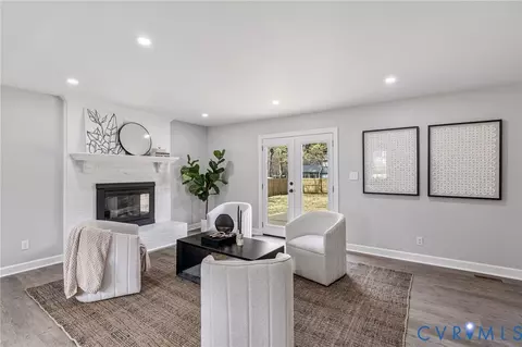 Living - 4520 Crossgate Rd, Chester, VA 23831 photo 3 of 4
