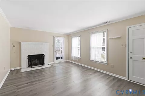 Living - 14 Ashinghurst Rd, Henrico, VA 23238 photo 2 of 3