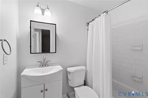 Bath - 14 Ashinghurst Rd, Henrico, VA 23238 photo 3 of 3