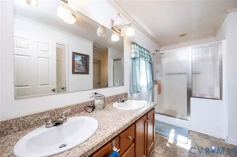 Bath - 20806 Horseshoe Rd, Carson, VA 23830 photo 1 of 3
