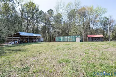 Exterior - 20806 Horseshoe Rd, Carson, VA 23830 photo 2 of 4
