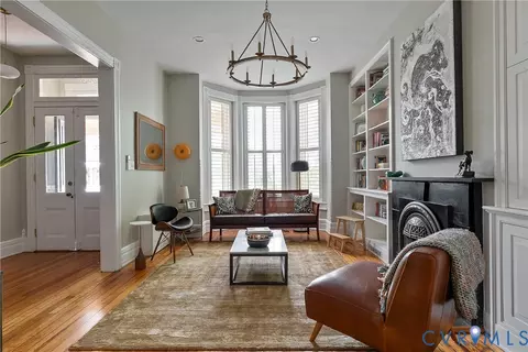 Living - 2912 Libby Ter, Richmond, VA 23223 photo 2 of 8