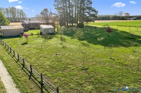 Exterior - 426 Lara Rd, Lancaster, VA 22503 photo 6 of 13