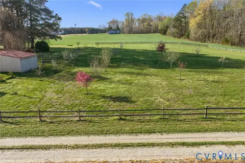 Exterior - 426 Lara Rd, Lancaster, VA 22503 photo 5 of 13