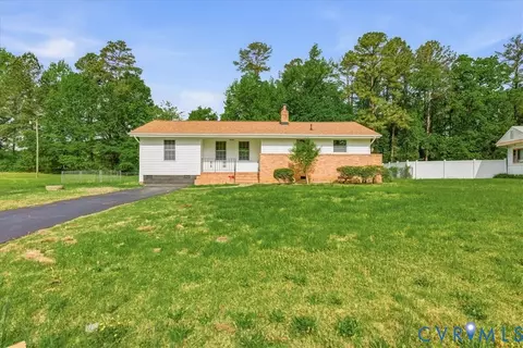 2732 Homestead Dr, Petersburg, VA 23805