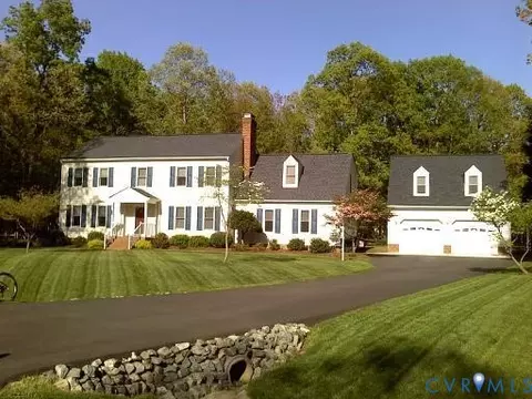 2611 Olde Stone Rd, Midlothian, VA 23113