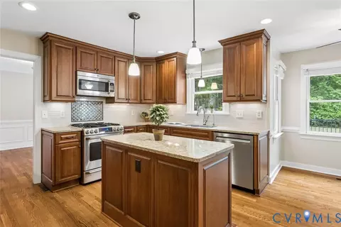 Kitchen - 2611 Olde Stone Rd, Midlothian, VA 23113 photo 3 of 6