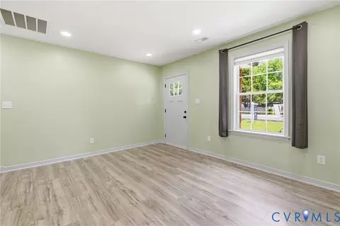 240 Bartee Rd, Richmond, VA 23224 photo 5