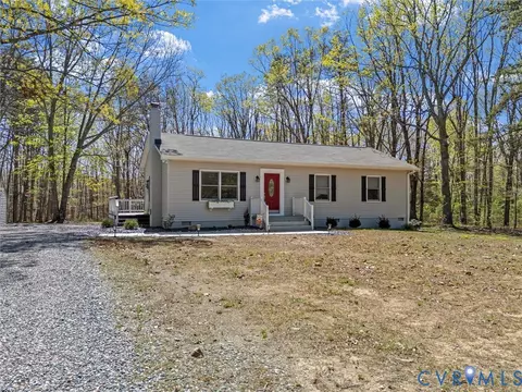 1339 Harris Creek Rd, Louisa, VA 23093