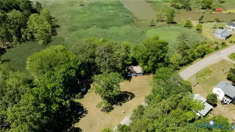 View/Area - 933 Pleasant Point Rd, Surry, VA 23883 photo 3 of 13