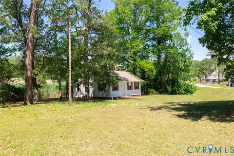 Exterior - 933 Pleasant Point Rd, Surry, VA 23883 photo 5 of 9