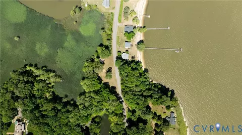 View/Area - 933 Pleasant Point Rd, Surry, VA 23883 photo 11 of 13