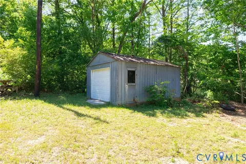 Exterior - 933 Pleasant Point Rd, Surry, VA 23883 photo 1 of 9
