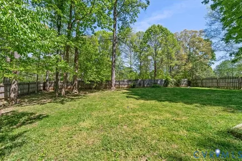 Exterior - 7500 Flag Tail Dr, Midlothian, VA 23112 photo 11 of 11