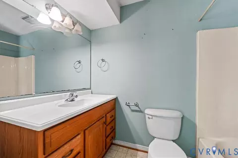 Bath - 7500 Flag Tail Dr, Midlothian, VA 23112 photo 1 of 2