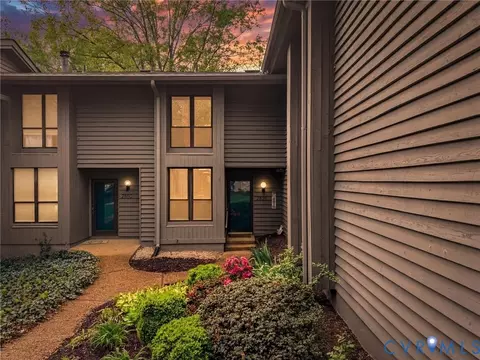 2828 Woodbridge Crossing Ct, Midlothian, VA 23112