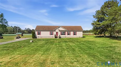22300 Medicine Springs Rd, Courtland, VA 23837