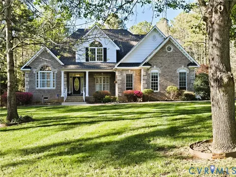 3005 Willow Trace Ln, Sandy Hook, VA 23153