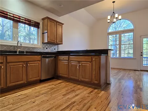 Kitchen - 3005 Willow Trace Ln, Sandy Hook, VA 23153 photo 3 of 4