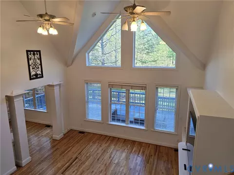 Living - 3005 Willow Trace Ln, Sandy Hook, VA 23153 photo 2 of 6