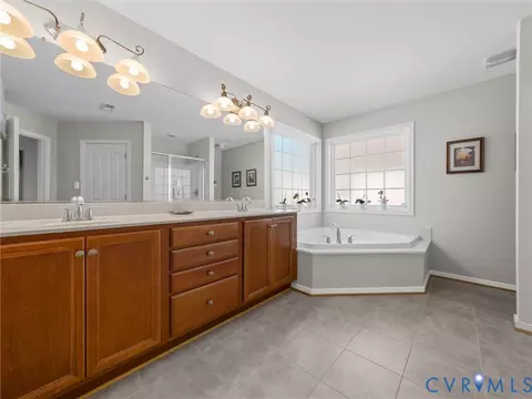Bath - 916 Gorham Ct, Midlothian, VA 23114 photo 1 of 3