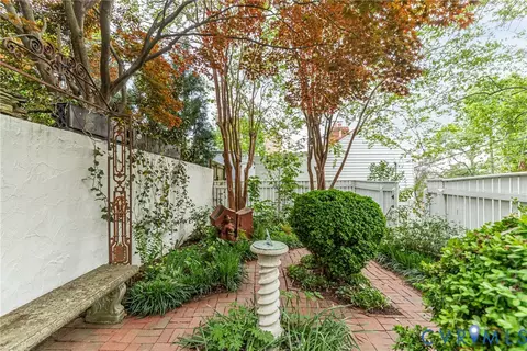 Exterior - 2503 E Grace St, Richmond, VA 23223 photo 4 of 8