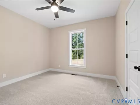 Bedroom - 14502 Gatewood Rd, Dewitt, VA 23840 photo 2 of 4