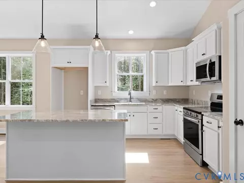Kitchen - 14502 Gatewood Rd, Dewitt, VA 23840 photo 1 of 5