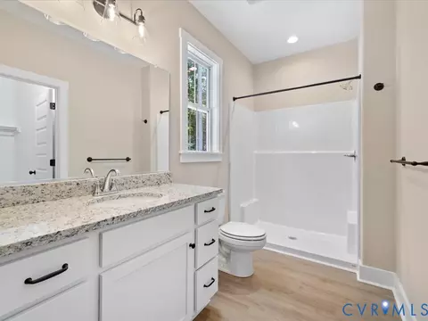 Bath - 14502 Gatewood Rd, Dewitt, VA 23840 photo 1 of 3