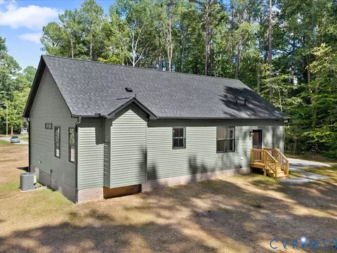 Exterior - 14502 Gatewood Rd, Dewitt, VA 23840 photo 3 of 7