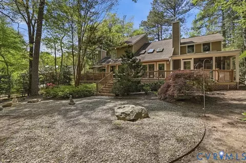Exterior - 2701 Spring Gate Pl, Midlothian, VA 23112 photo 24 of 26