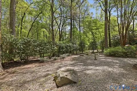 Exterior - 2701 Spring Gate Pl, Midlothian, VA 23112 photo 17 of 26
