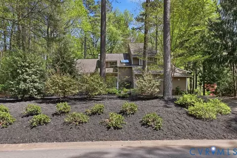 Exterior - 2701 Spring Gate Pl, Midlothian, VA 23112 photo 6 of 26