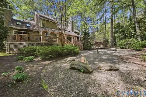 Exterior - 2701 Spring Gate Pl, Midlothian, VA 23112 photo 13 of 26