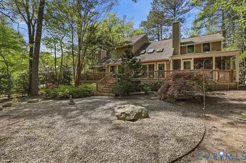 Exterior - 2701 Spring Gate Pl, Midlothian, VA 23112 photo 15 of 26