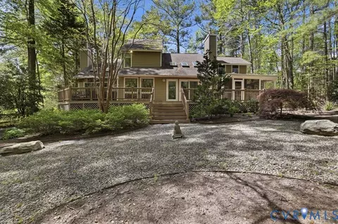 Exterior - 2701 Spring Gate Pl, Midlothian, VA 23112 photo 14 of 26