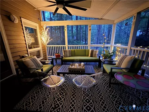 Exterior - 2701 Spring Gate Pl, Midlothian, VA 23112 photo 12 of 26
