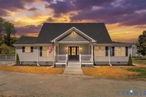 349 Peach Tree Ln, White Stone, VA 22578
