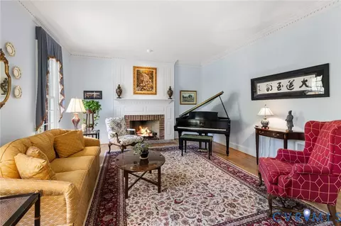 Living - 3841 Stanford Ct, Midlothian, VA 23113 photo 1 of 7